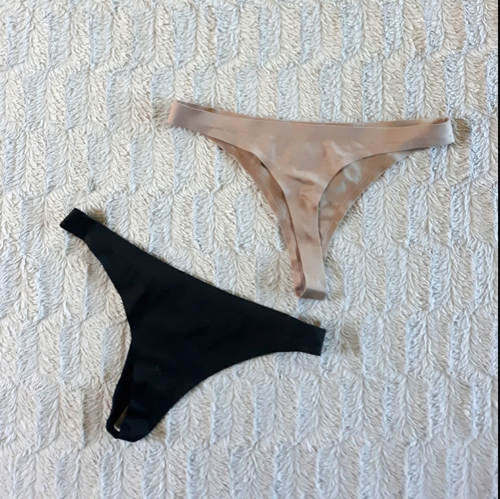 2 Thongs, size LG/8.5, never worn